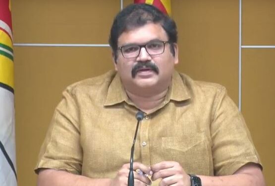 పేదలకు తమ భూములను దానం చేసిన చరిత్ర అయ్యన్న కుటుంబంది: పట్టాభి