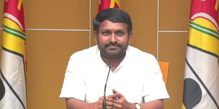 గోరంట్ల మాధవ్పై చర్యలు తీసుకోవాలి