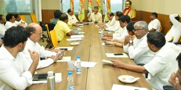 అసెంబ్లీ రద్దుచేసి ఎన్నికలకు వెళ్లే దమ్ముందా?