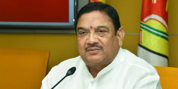 మానసికంగా, భౌతికంగా దెబ్బతీయాలని చూస్తున్నారు