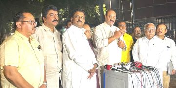 రాష్ట్రంలో ప్రజాస్వామ్యం ఖూనీ: అచ్చెన్నాయుడు