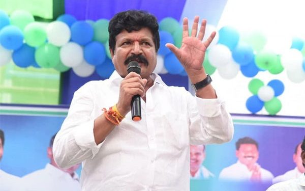 దర్జాగా.. దందా