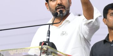 జగన్‌ పాలనలో సీమ ప్రజల బతుకు ఛిద్రం: నారా లోకేష్‌