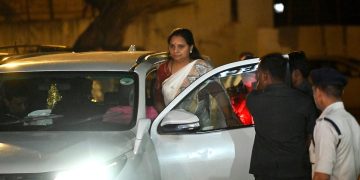 ఢిల్లీ మద్యం కేసులో బీఆర్‌ఎస్‌ ఎమ్మెల్సీ కవిత అరెస్ట్‌