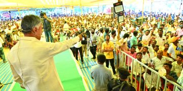 ఏడాదిలో హంద్రీనీవా నీళ్లు