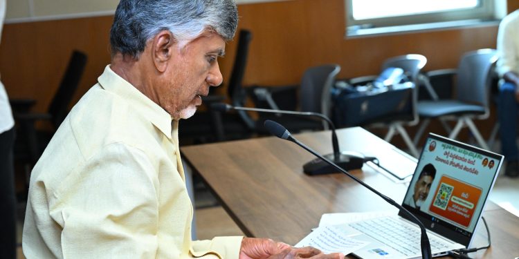 ఐదేళ్ల పాలనలో రాష్ట్రంలో బాగుపడింది జగన్‌ ఒక్కడే