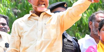 జనం భూములు జగన్‌ గుప్పిట్లో..!!