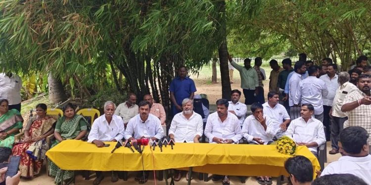 పెద్దిరెడ్డికి షాక్!