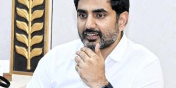చేనేతలకు పూర్వవైభవం తీసుకొచ్చేందుకు కృషి