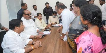 జగనన్న భూ సర్వే పెద్ద బోగస్‌