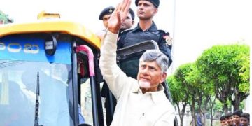 అతడే.. ఒక సైన్యం!