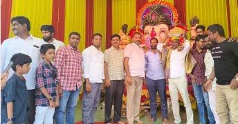 టీడీపీ కేంద్ర కార్యాలయంలో లడ్డూ వేలం