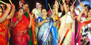 మహిళలే.. మహా శక్తిమంతులు!