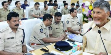 స్మార్ట్‌ పోలీస్‌! ఫెండ్లీ పోలీసింగ్‌!!