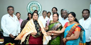 ఎంజేపీ గురుకుల పాఠశాలల్లో..టెన్త్‌లో వంద శాతం ఫలితాలు సాధించాలి