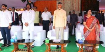 గణతంత్రమా చిరకాలం వర్థిల్లు!