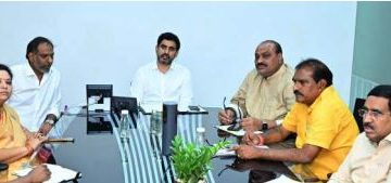 పట్టభద్రుల ఎమ్మెల్సీ ఎన్నికల్లో భారీ మెజారిటీతో గెలవాలి