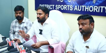 ఫీజు రీయింబర్స్‌మెంట్‌ బకాయిలు జగన్‌ పాపమే