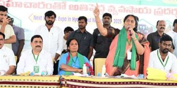 రాయలసీమలో ప్రతి ఎకరాకూ నీరందిస్తాం