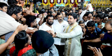 ఖాద్రీ లక్ష్మీనరసింహస్వామి బ్రహోత్సవాల్లో పాల్గొన్న మంత్రి లోకేష్‌