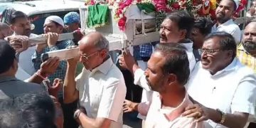 ఎన్టీఆర్‌ వీరాభిమాని అంత్యక్రియలు