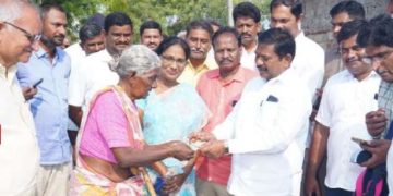 పీ4తో బంగారు కుటుంబమే చంద్రబాబు లక్ష్యం