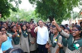 ఒత్తిడి లేని విద్యా వ్యవస్థకు శ్రీకారం