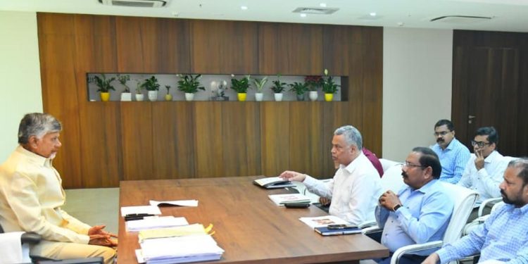 ‘స్త్రీశక్తి’పై బీ అలెర్ట్‌