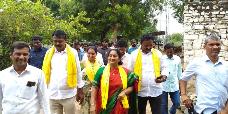 పులివెందులలో ధర్మానికి, అధర్మానికి మధ్య యుద్ధం: మంత్రి సవిత