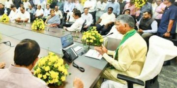 సమయాన్ని నిర్దేశించుకుని నిర్మాణాలు పూర్తి చేయాలి