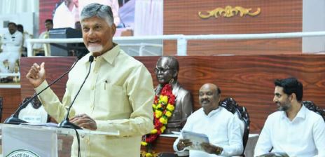 పాఠశాల మాక్ అసెంబ్లీ గొప్ప ఉత్సాహాన్నిచ్చింది