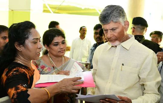 విపత్తును జట్టుగా ఎదుర్కొన్నాం