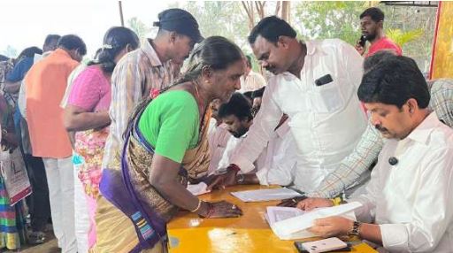 ప్రజా సమస్యల పరిష్కారమే ప్రభుత్వ లక్ష్యం