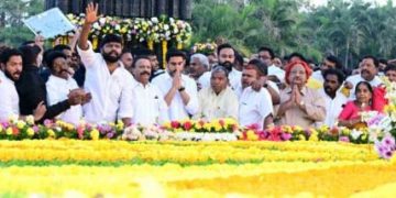 ఎన్టీఆర్ కు మంత్రి లోకేష్ ఘననివాళులు