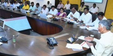 కుంభమేళాను తలపించేలా గోదావరి పుష్కరాలు