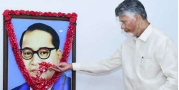 ఆదర్శప్రాయుడు అంబేద్కర్