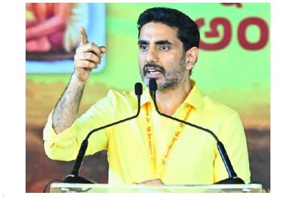 మహిళా శక్తికి పట్టం