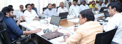 జీవ నదులను చేతులారా చంపేస్తున్నాం