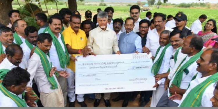 వెలిగొండ.. అభివృద్ధికి వెండికొండ!